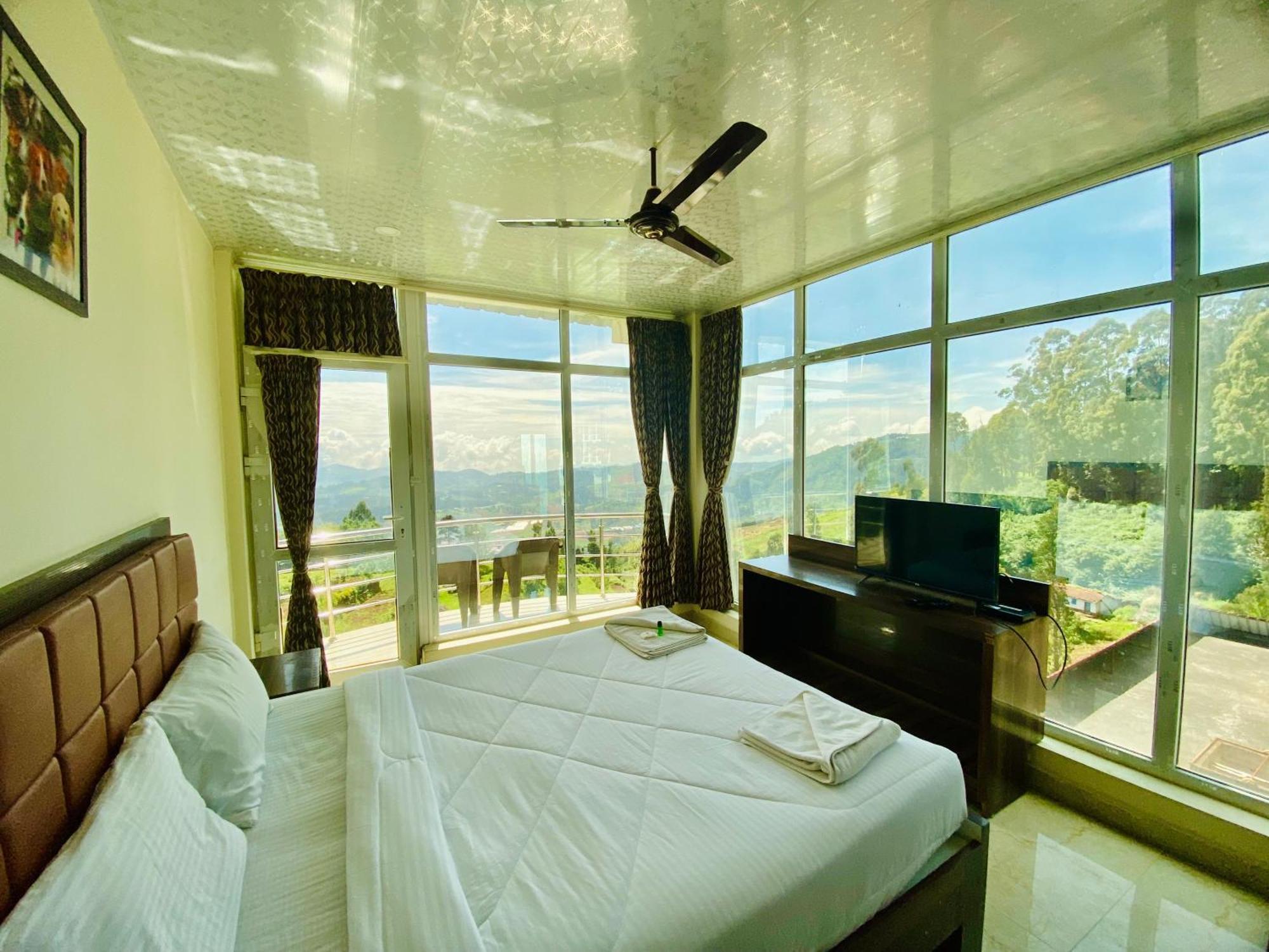 Tulips Village Resorts Утакаманд Экстерьер фото